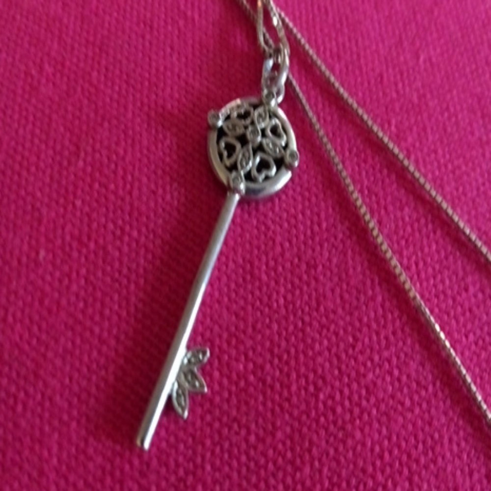 Silver key & chain